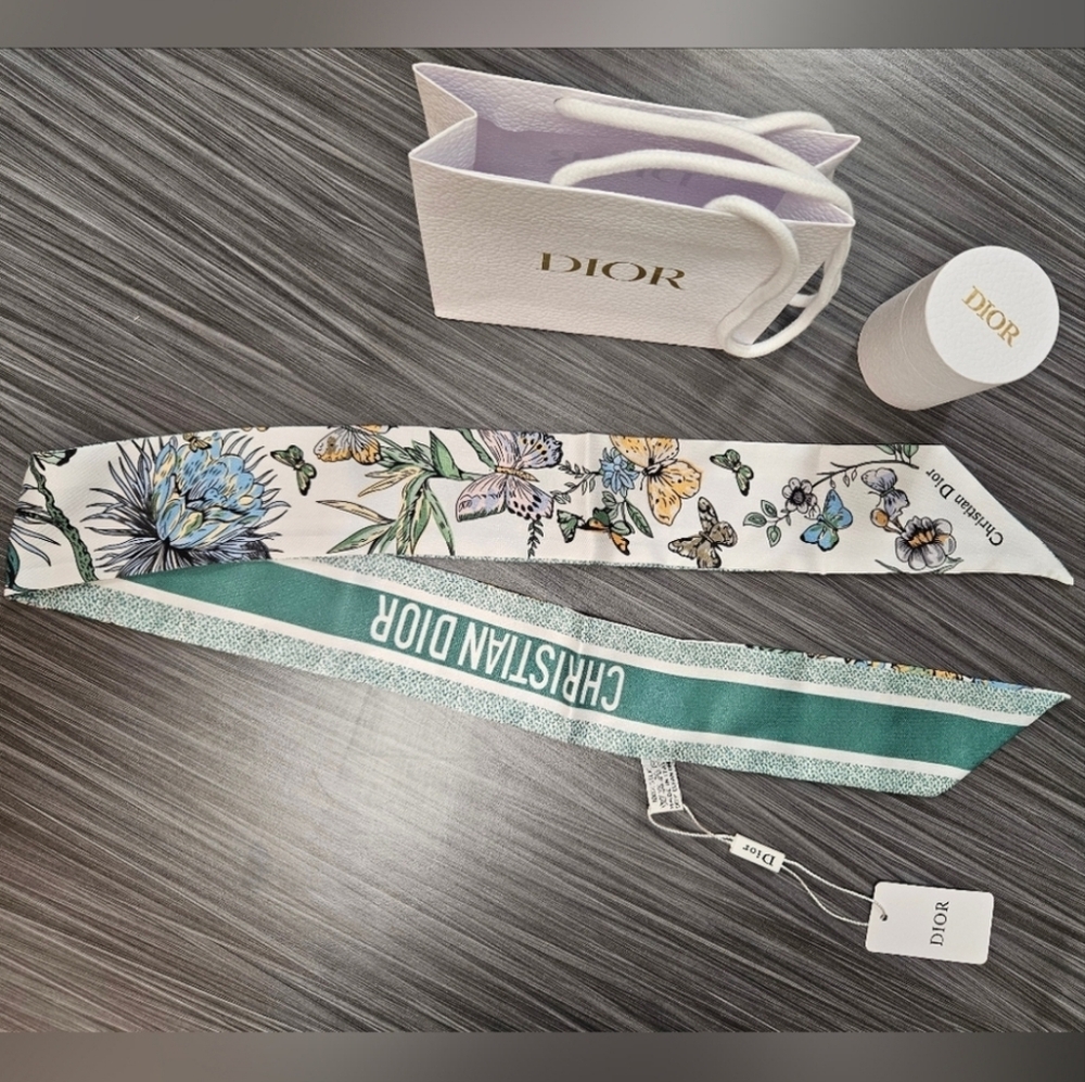 NEW Dior Floral Neck Bag Scarf Parfume Line Green Butterfly - Picture 9 of 10